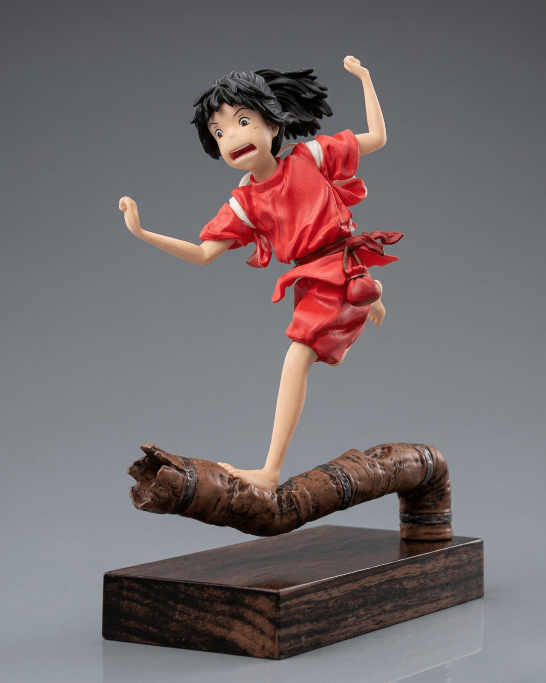 Studio Ghibli Spirited Away Sen of the Spirit World Chichiro 16cm (6.03") Collector Statue