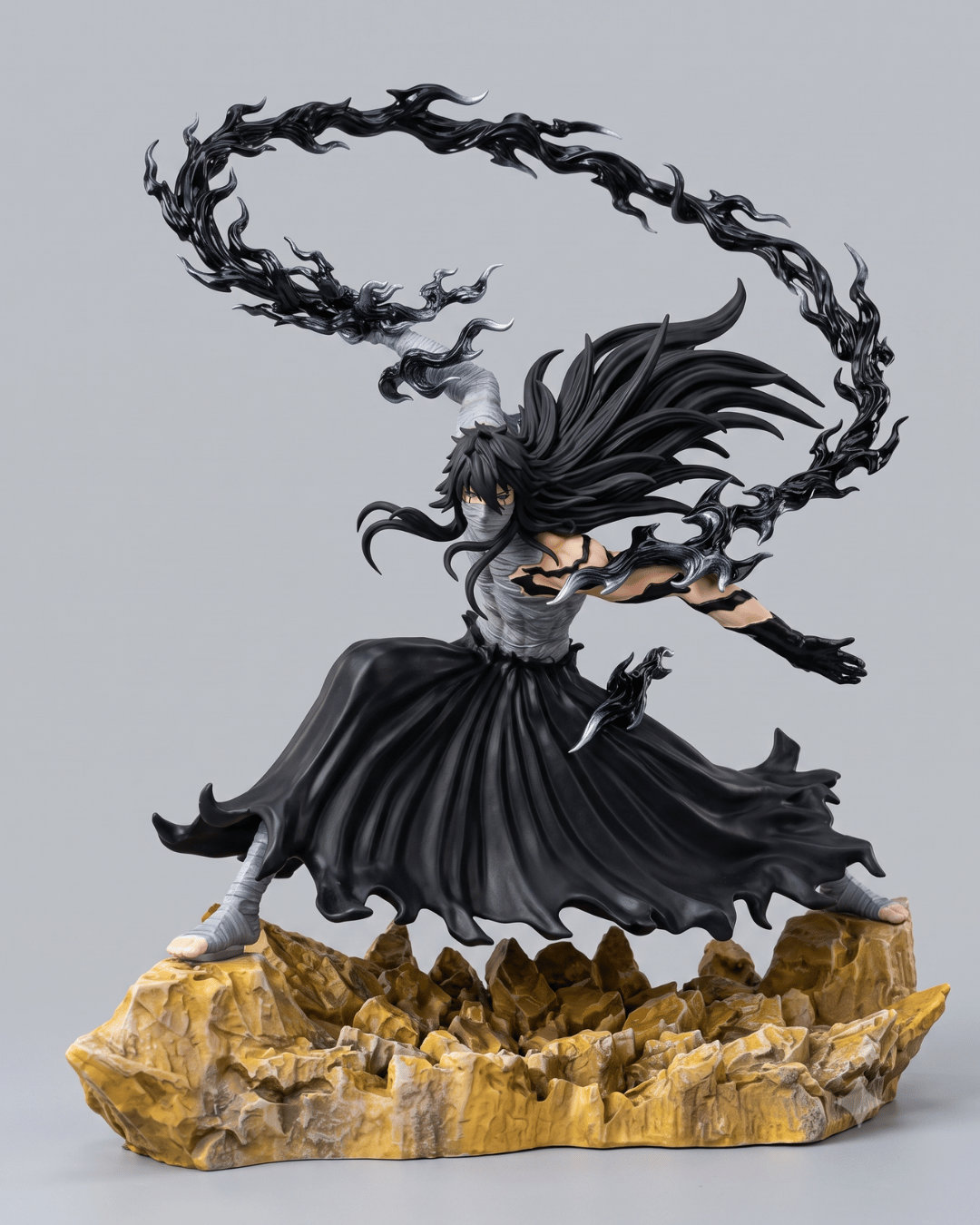 Bleach Anime Figure The Black-Clad ProtectorIchigo Kurosaki 24cm (9.5") Collector Statue