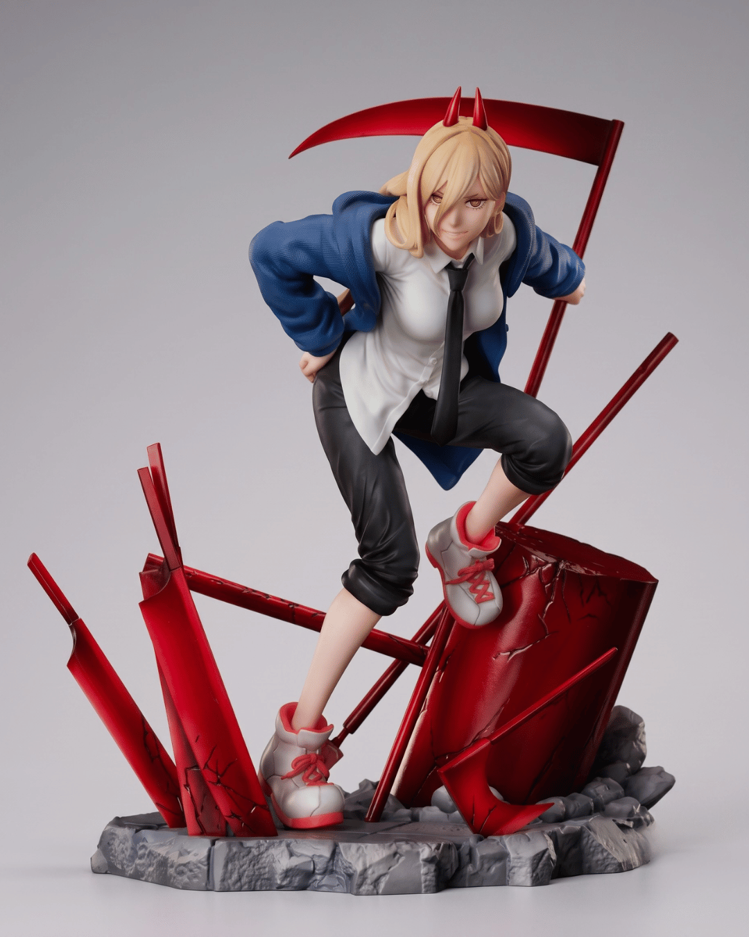 Chainsaw man Anime Figure Queen of Chaos Power 17cm (6.7") Collector Statue
