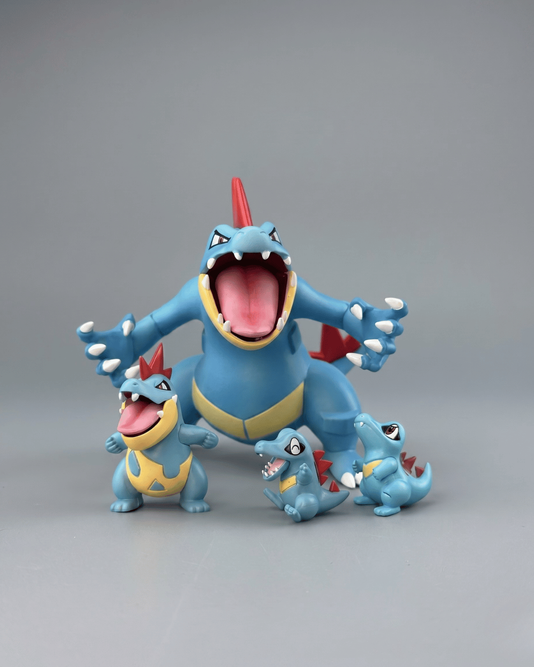 Pokémon Anime Figure Totodile, Croconaw and Feraligatr: Evolution of the Tide 11cm (4.3") Collector Statue