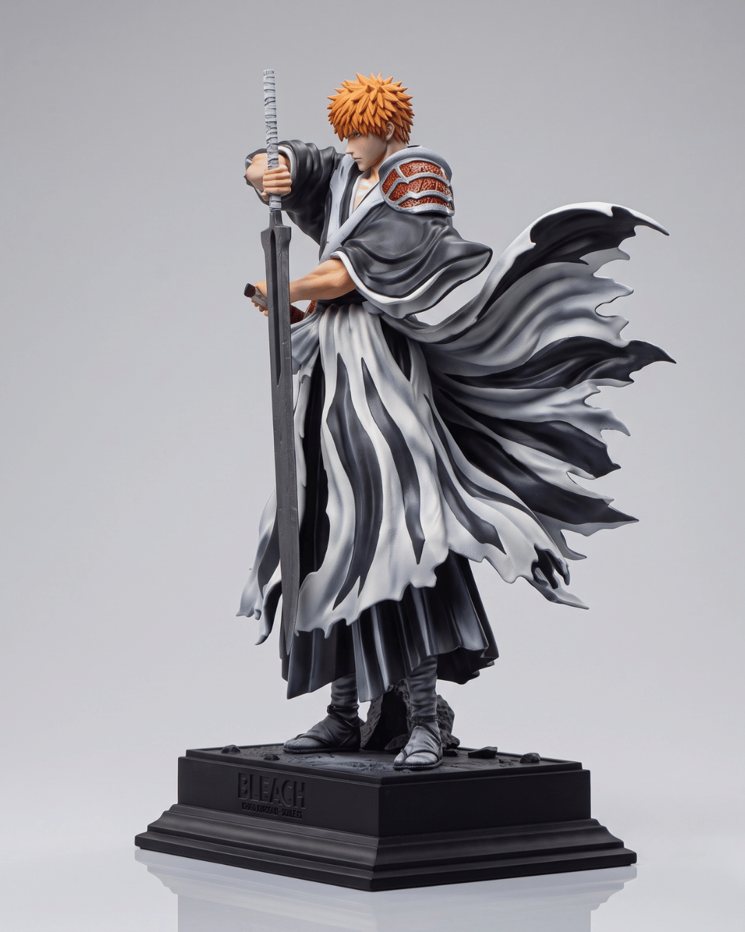 Bleach Anime Figure Ichigo Kurosaki 35cm (13.8") Collector Statue