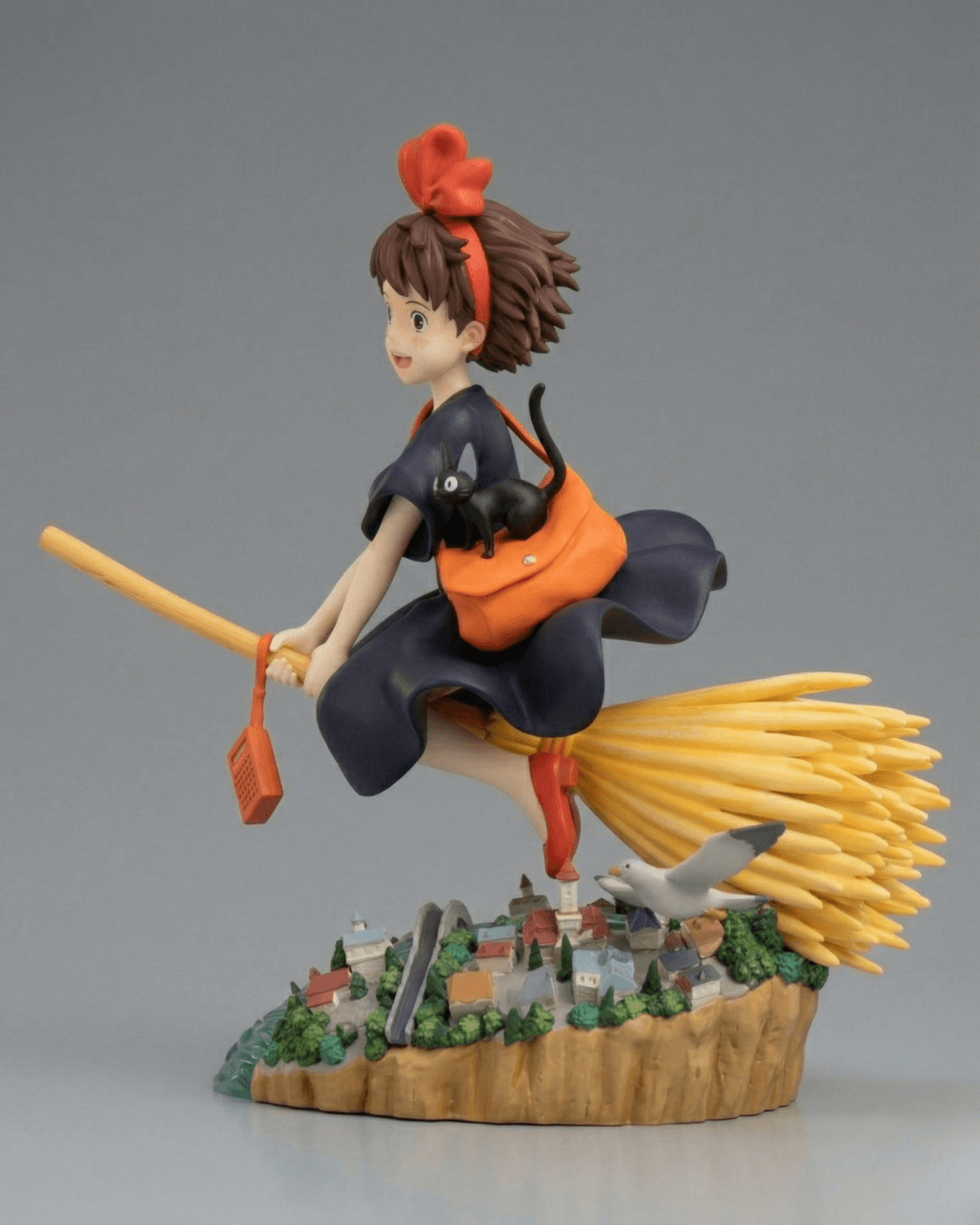 Studio Ghibli Kiki’s Delivery Service The Little Witch of the Sky Kiki 23cm (9.09") Collector Statue