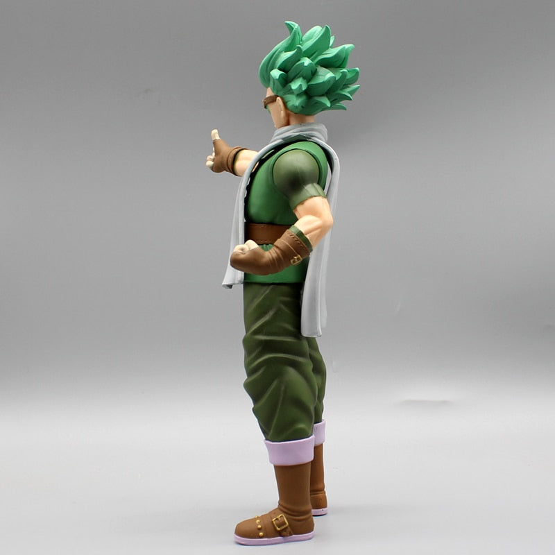 Dragon Ball figure collectible of Granolah the Survivor in a side stance, highlighting his green outfit and cape, an essential piece for Dragon Ball enthusiasts.